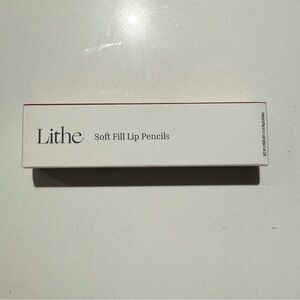 Lithe Soft Fill Lip Pencil Duo in Dusk and Scarlett